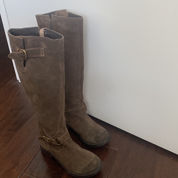 Suede boots - Picture 3 of 5